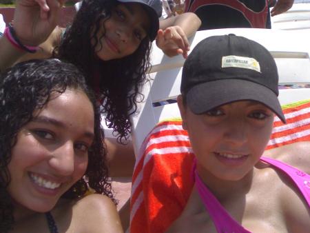 ...Me NiCoLe  BiBa...